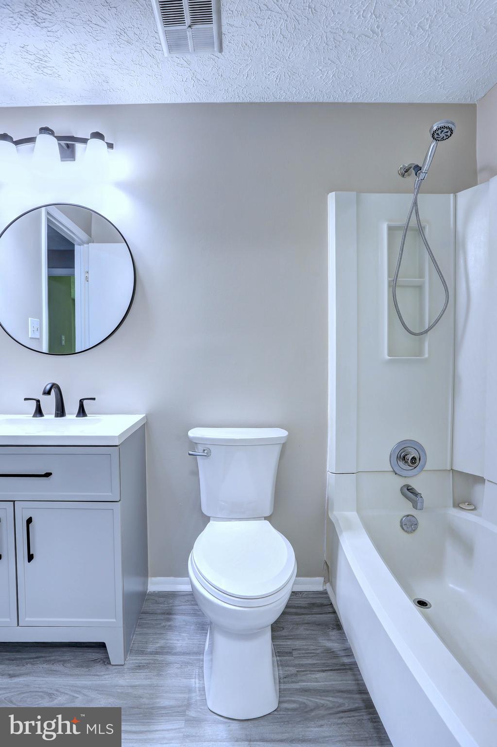 QUAIL RIDGE - Residential