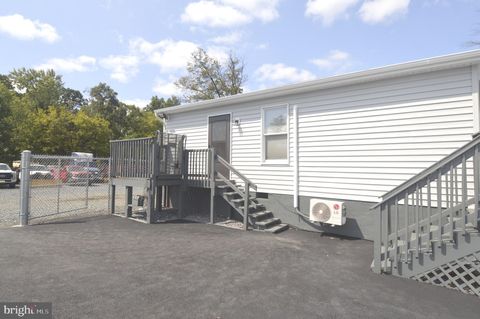 Photo of 1124 Middle River Road, MIDDLE RIVER, MD 21220 (MLS # MDBC2159258)