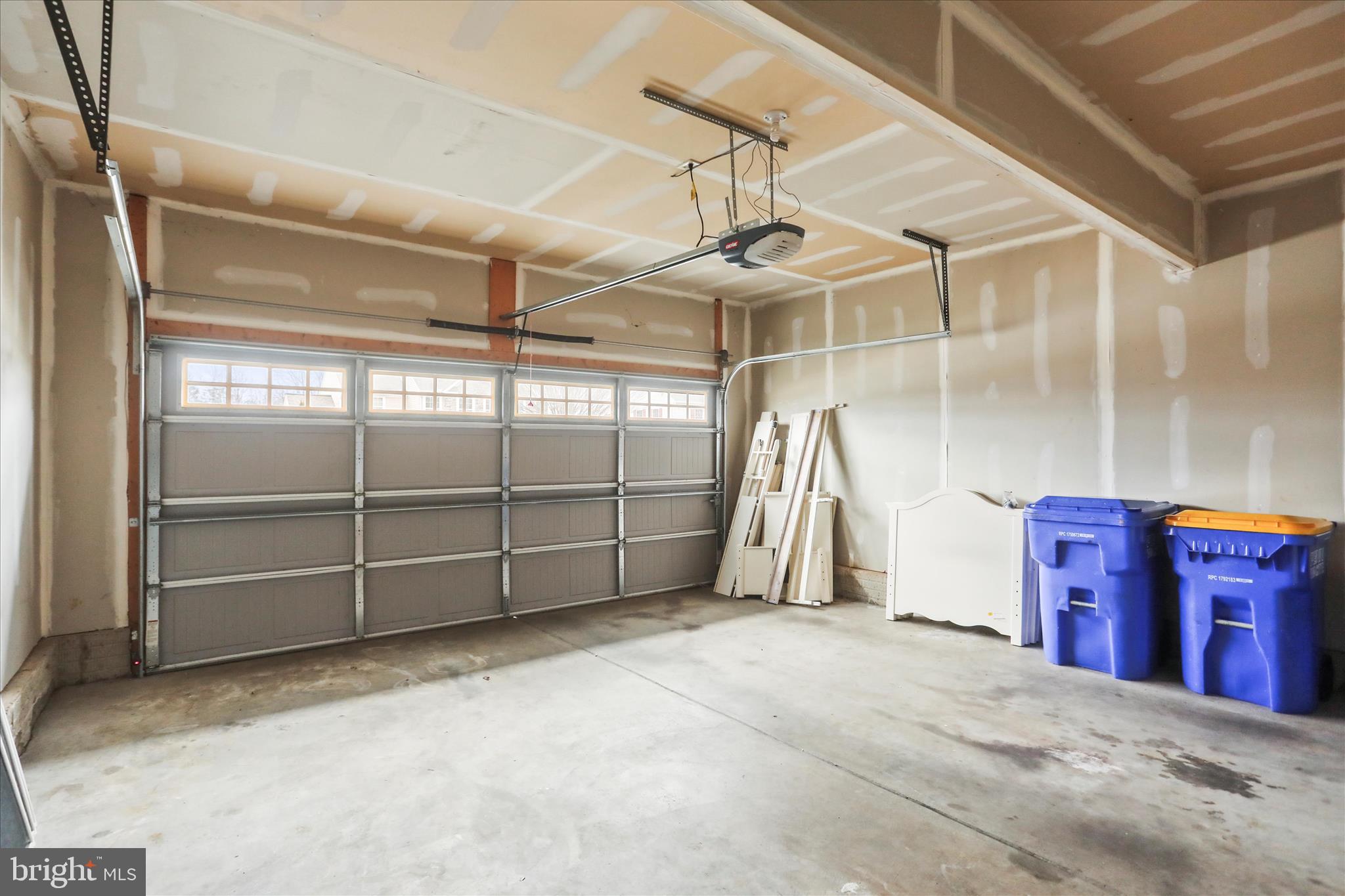 KOLLER POINTE - Residential