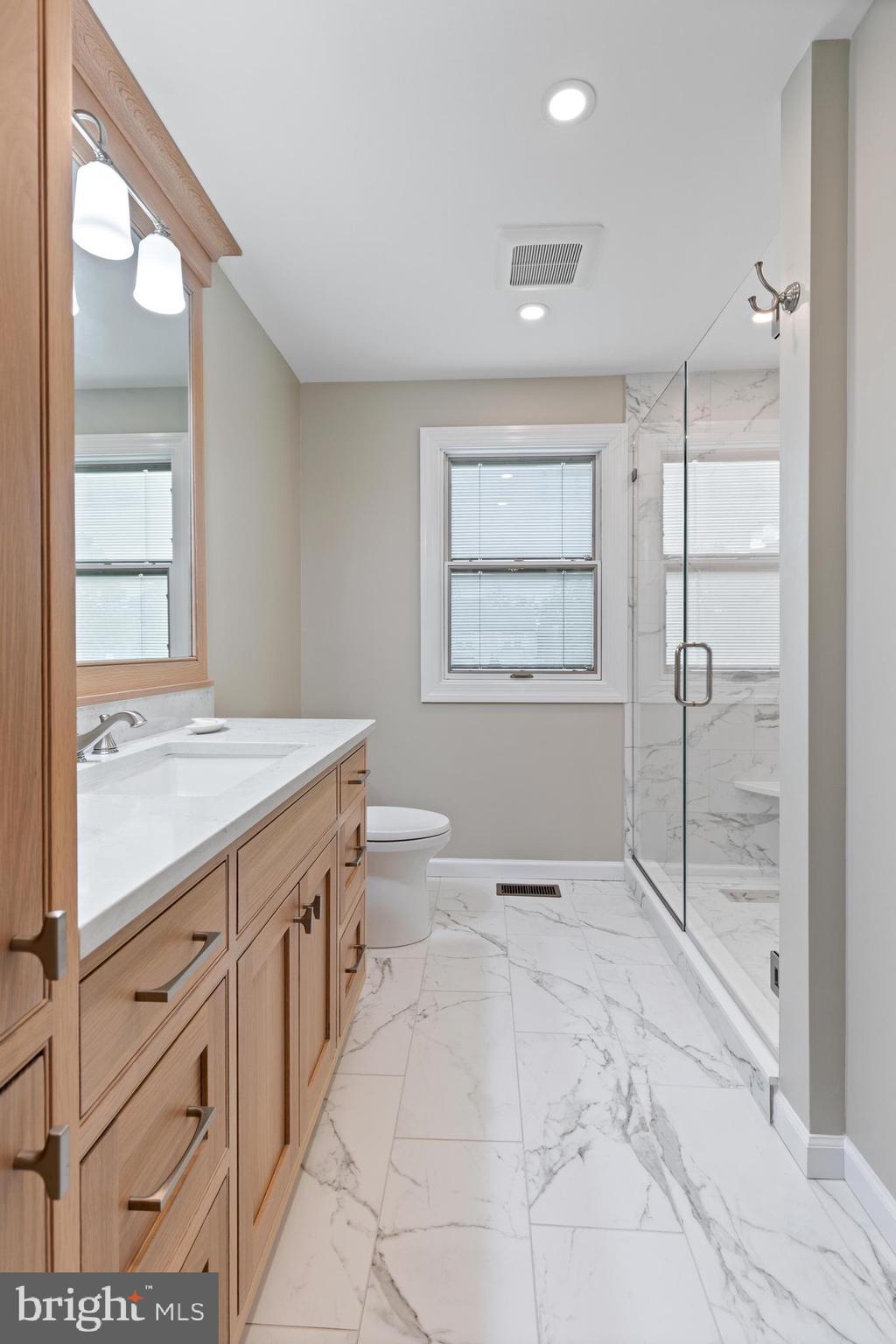 GWYNEDD KNOLL - Residential