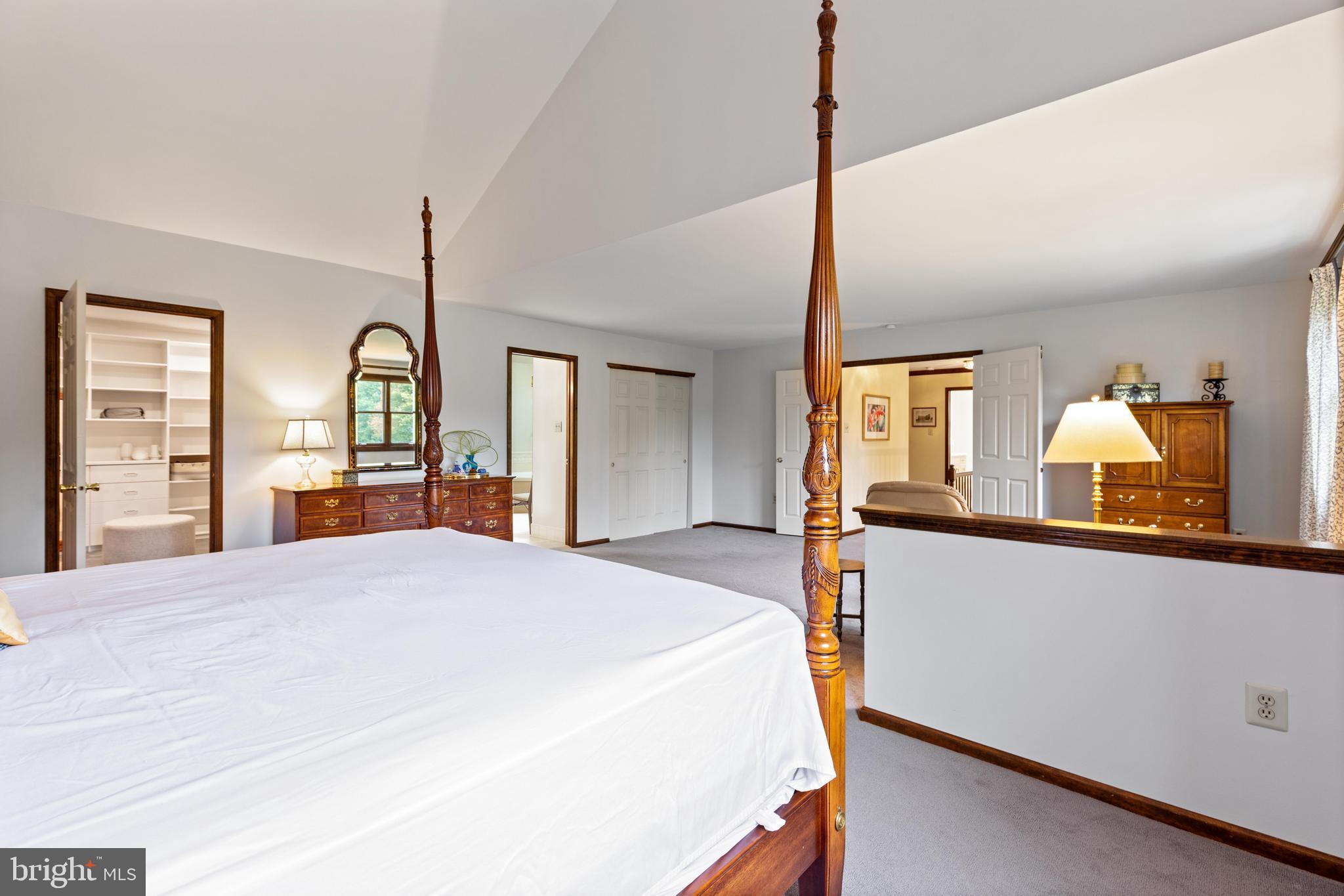 GWYNEDD KNOLL - Residential