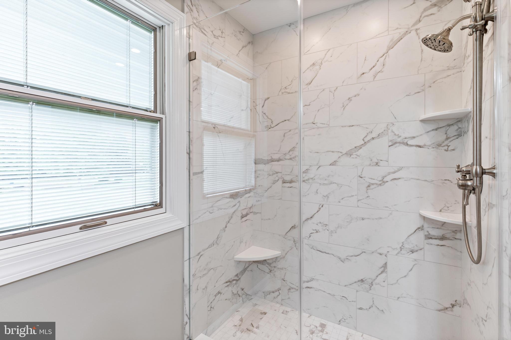 GWYNEDD KNOLL - Residential