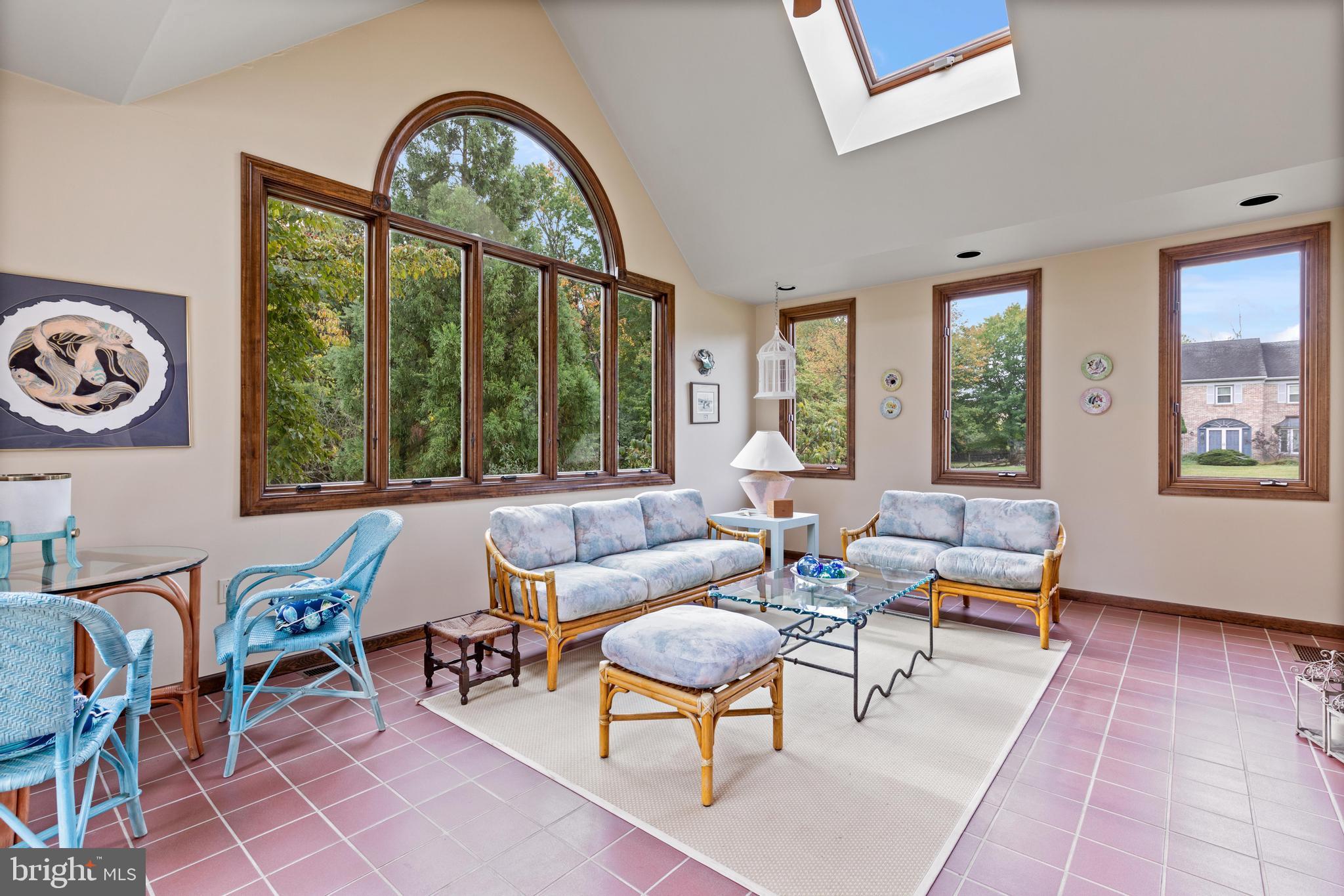 GWYNEDD KNOLL - Residential