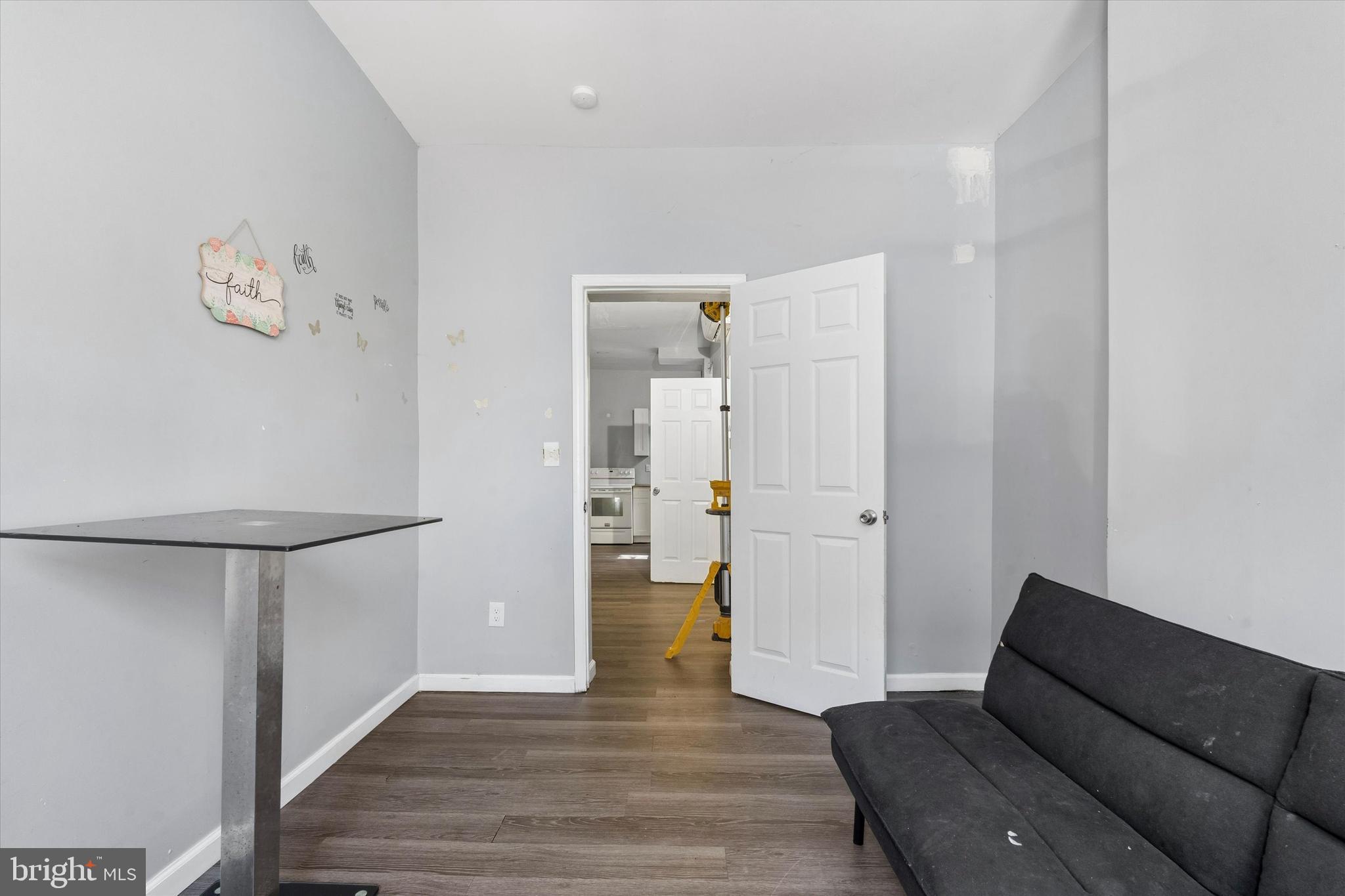 PHILADELPHIA - Residential