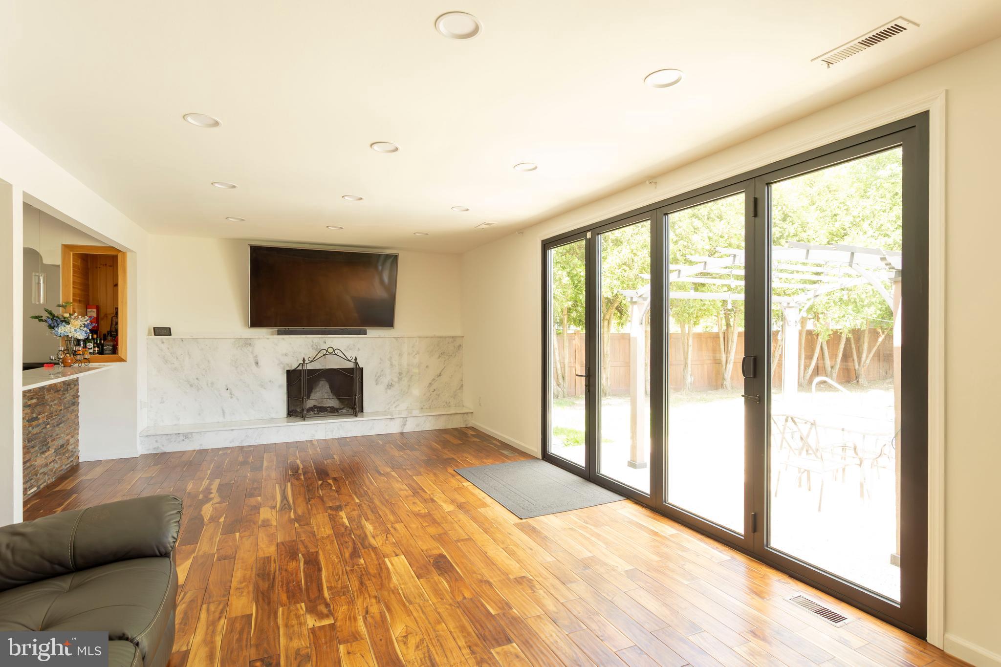 BUCKS COUNTY ESTS - Residential