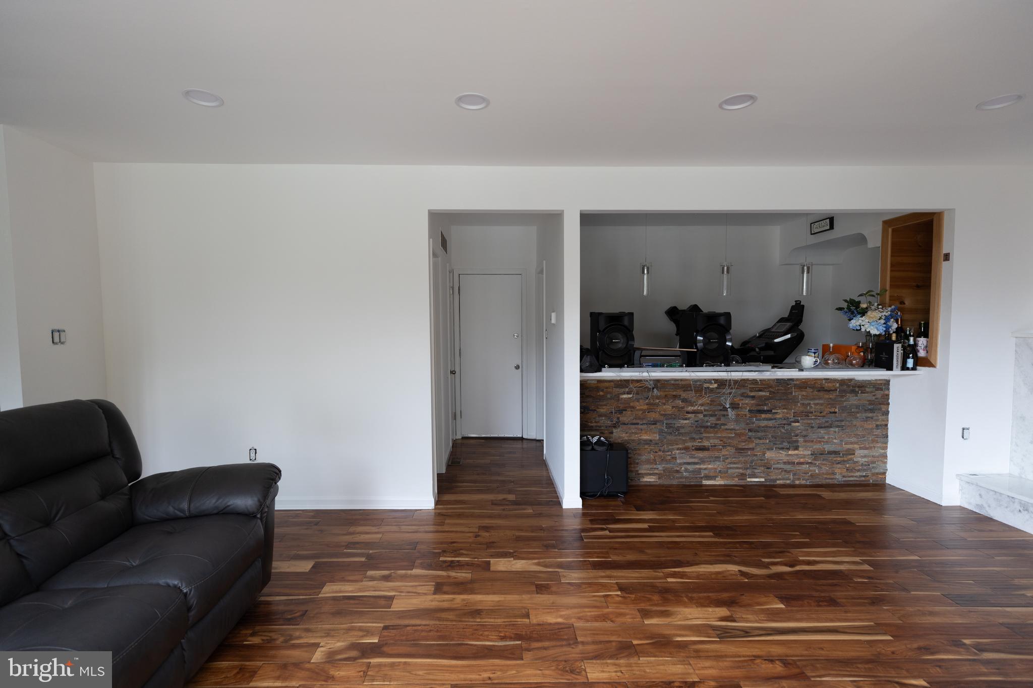 BUCKS COUNTY ESTS - Residential