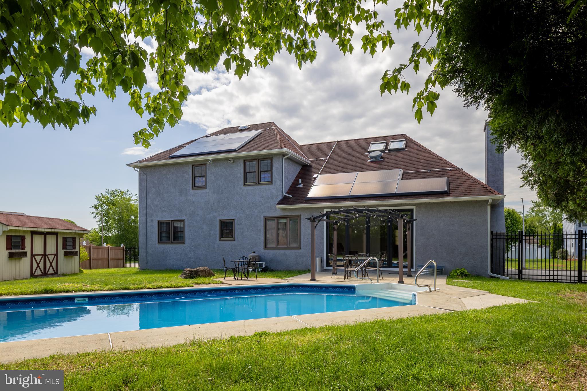 BUCKS COUNTY ESTS - Residential