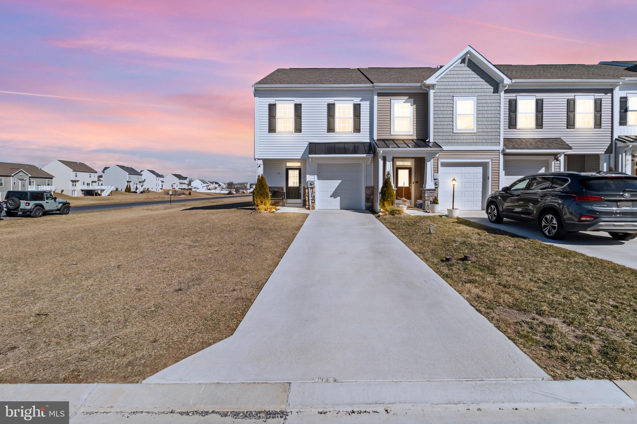 MCCAULEY CROSSING - Residential