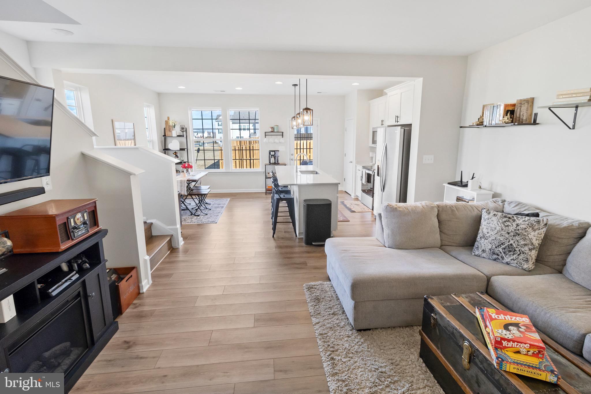 MCCAULEY CROSSING - Residential