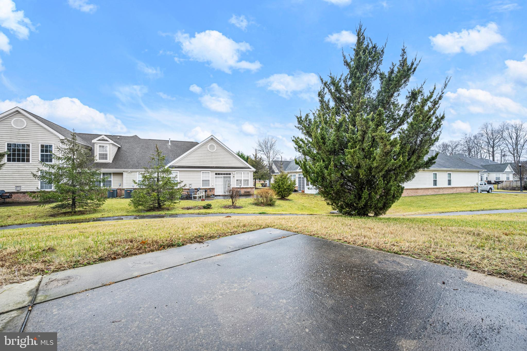 CAMERON GROVE - Residential