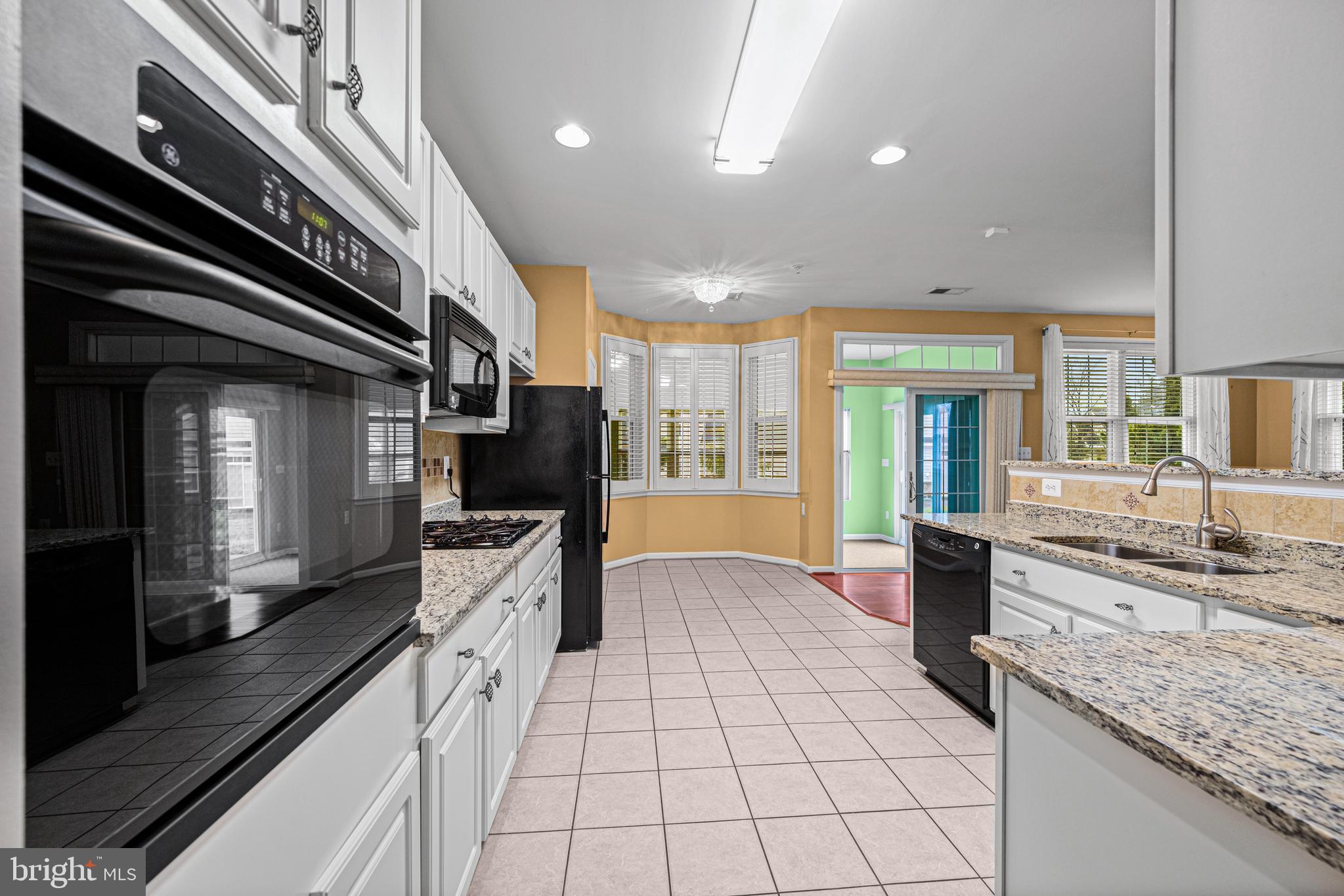 CAMERON GROVE - Residential