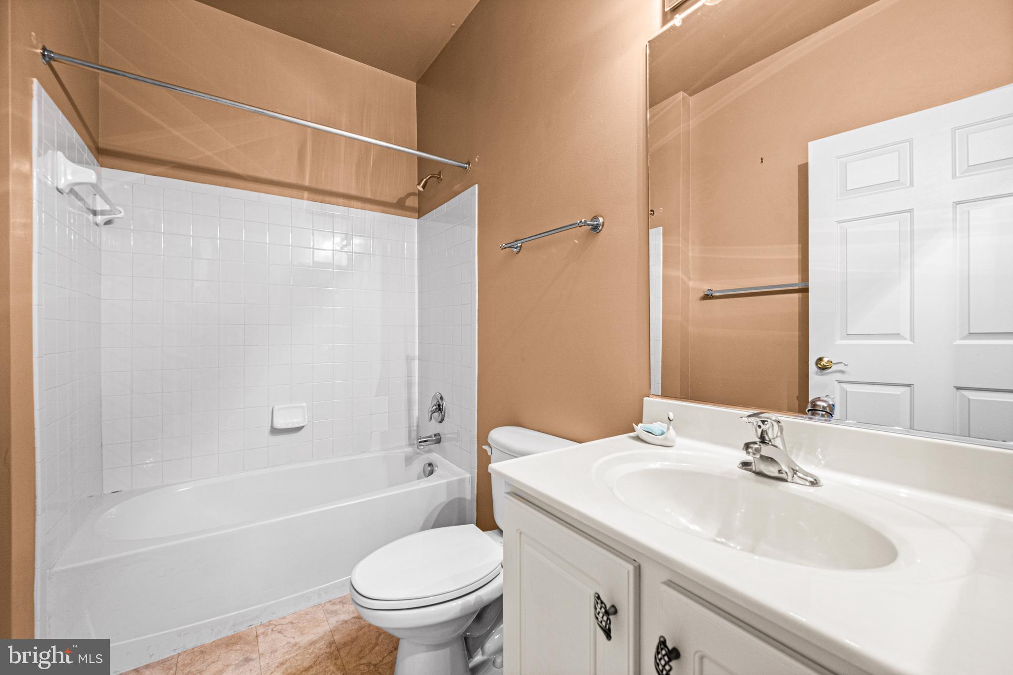 CAMERON GROVE - Residential