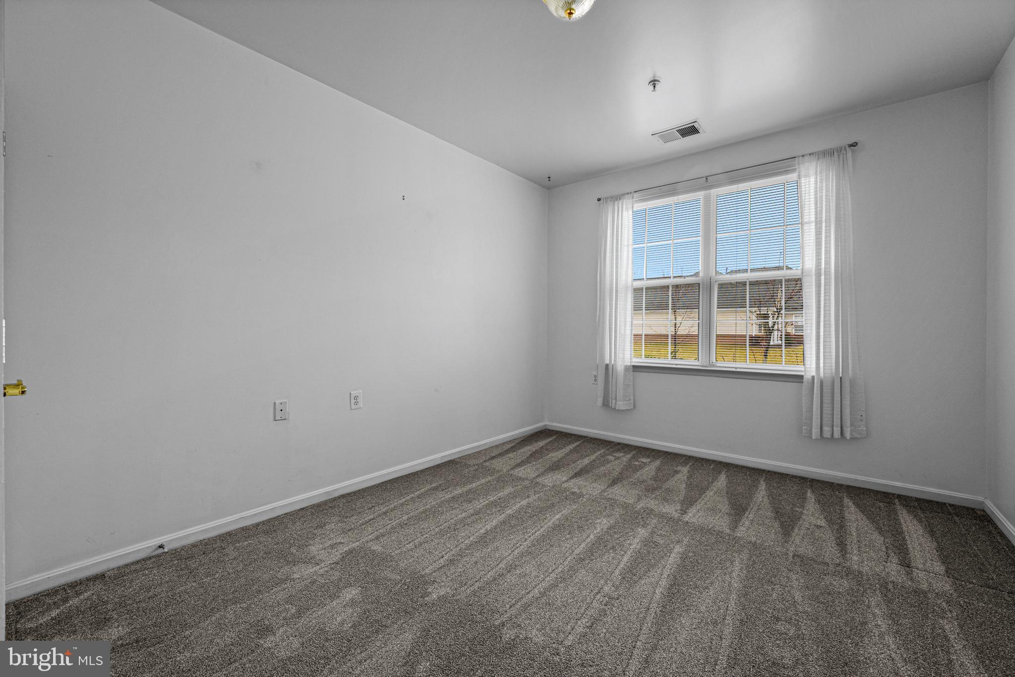 CAMERON GROVE - Residential