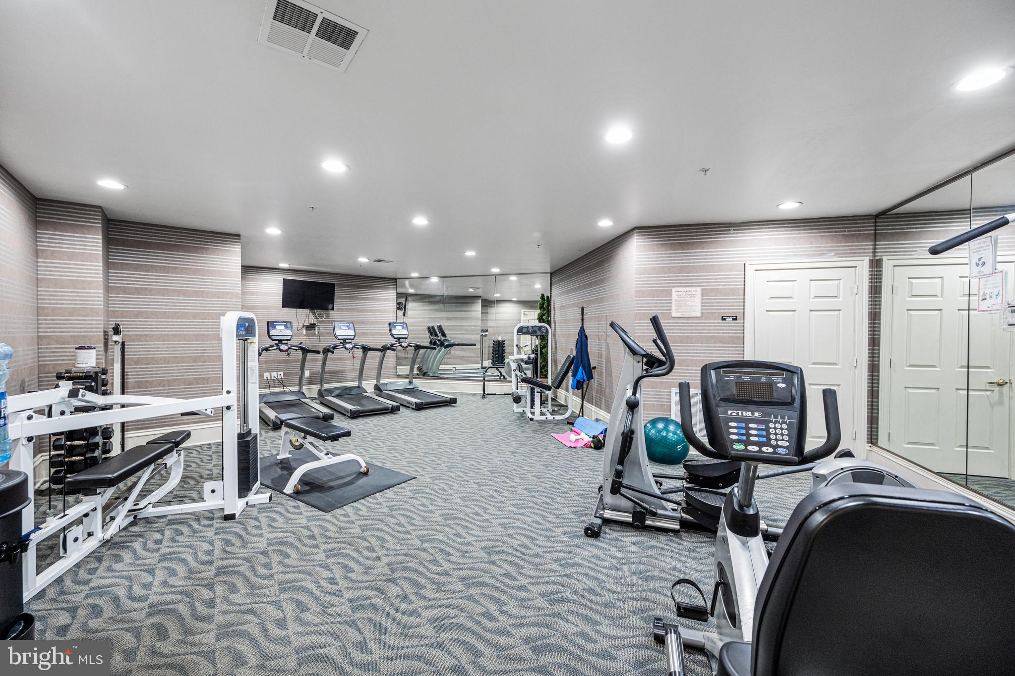 CAMERON GROVE - Residential