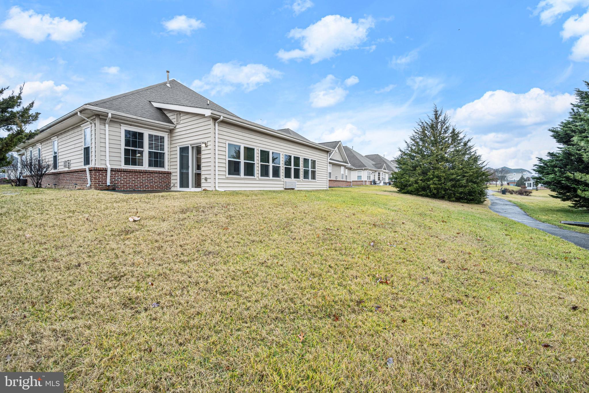 CAMERON GROVE - Residential