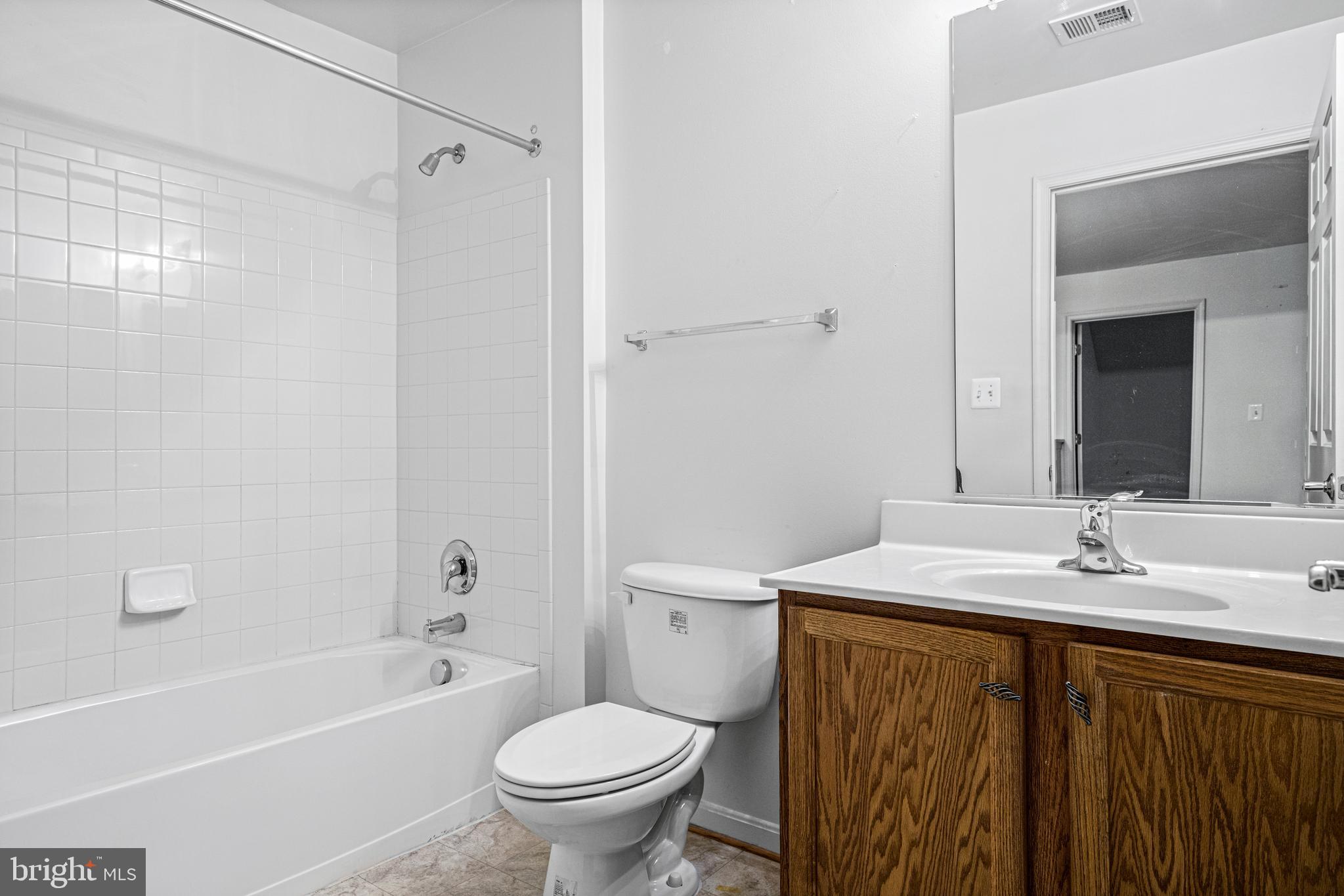 CAMERON GROVE - Residential