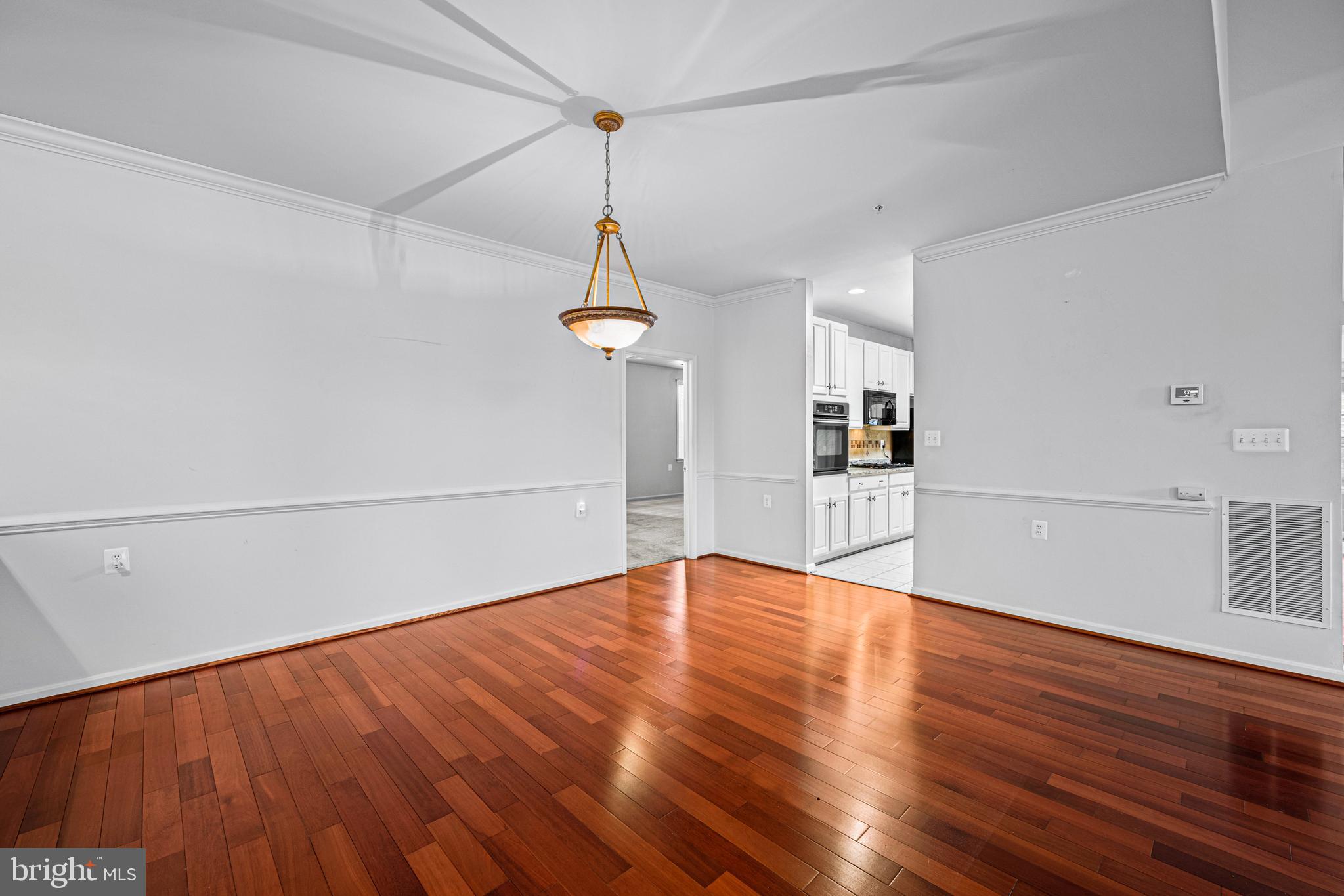 CAMERON GROVE - Residential