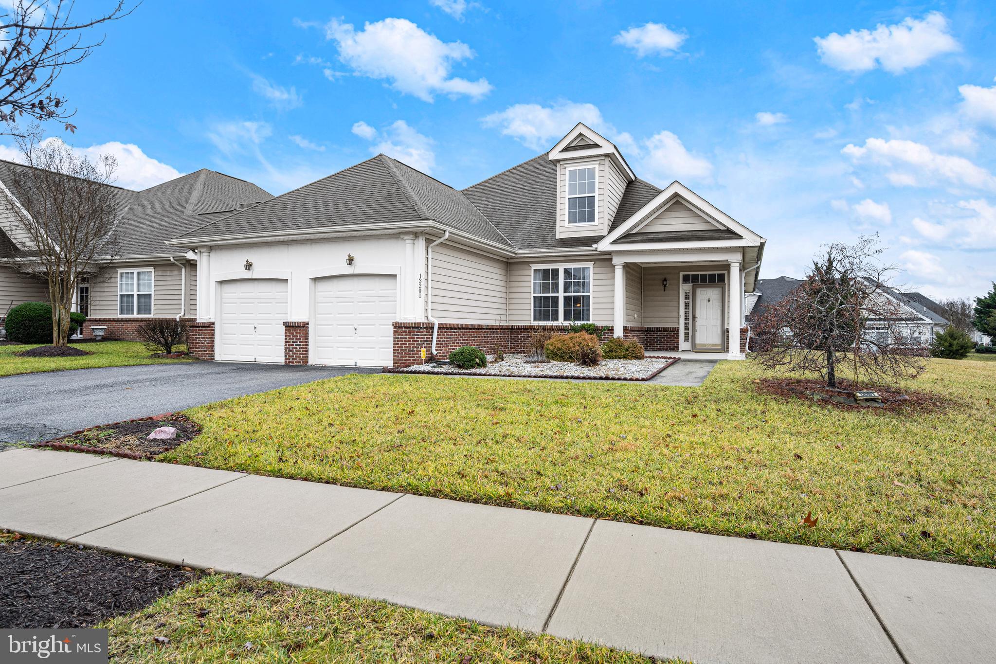 CAMERON GROVE - Residential