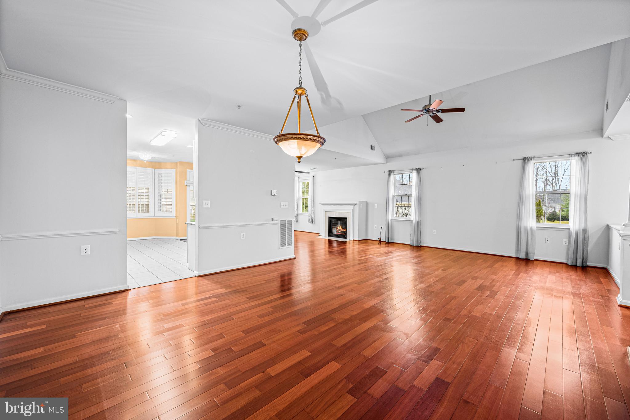 CAMERON GROVE - Residential