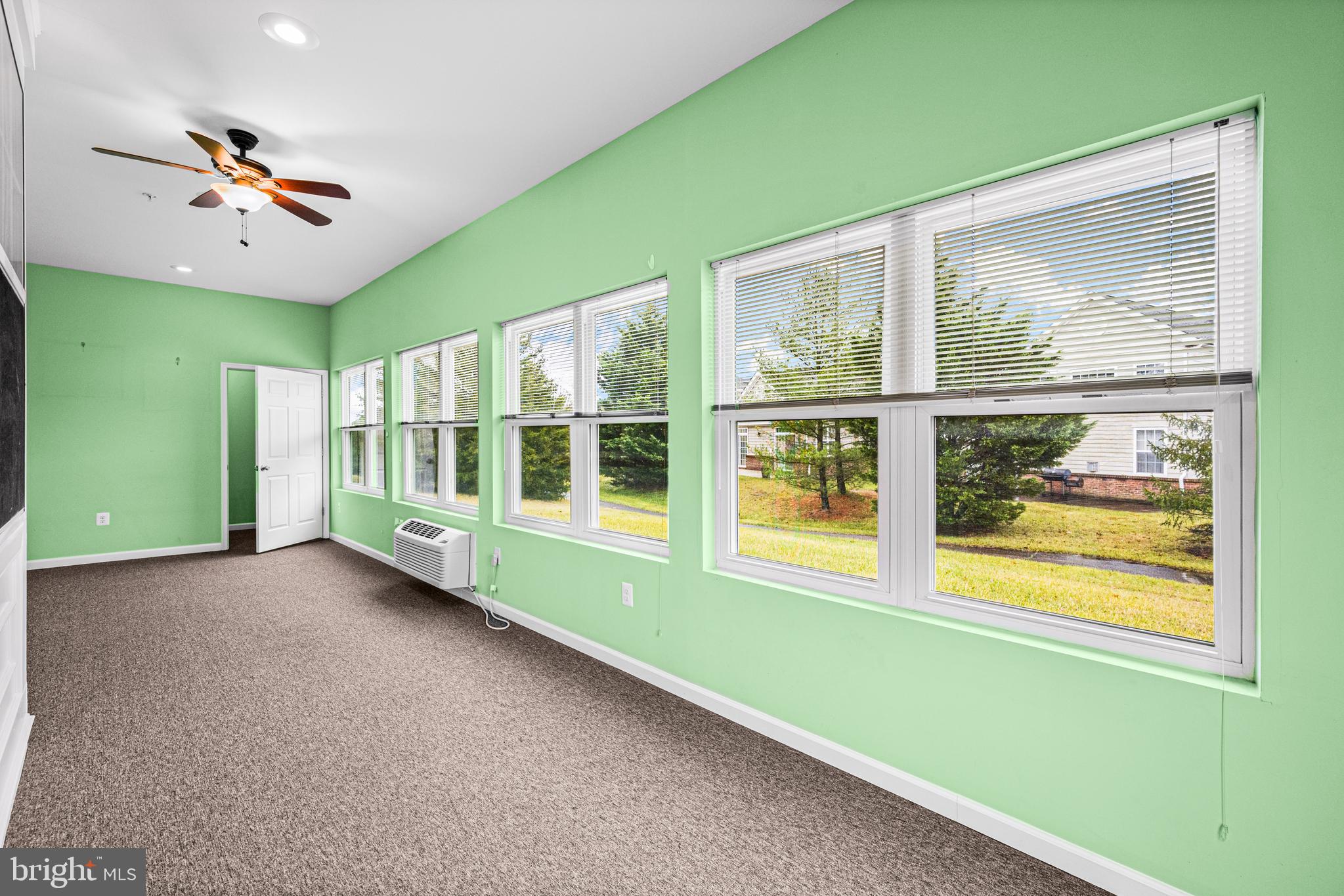 CAMERON GROVE - Residential