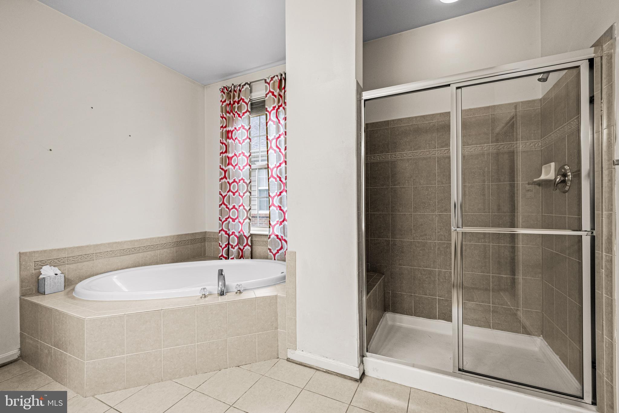 CAMERON GROVE - Residential