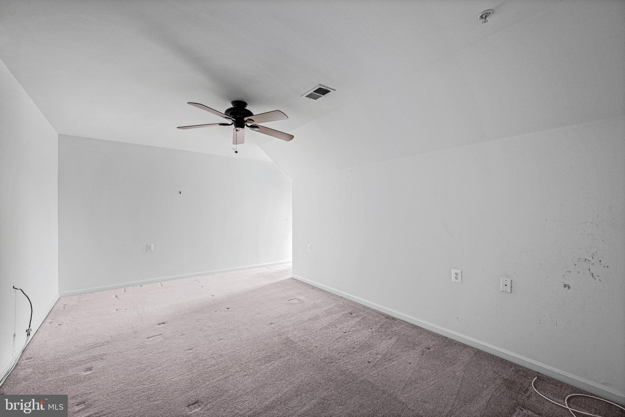 CAMERON GROVE - Residential