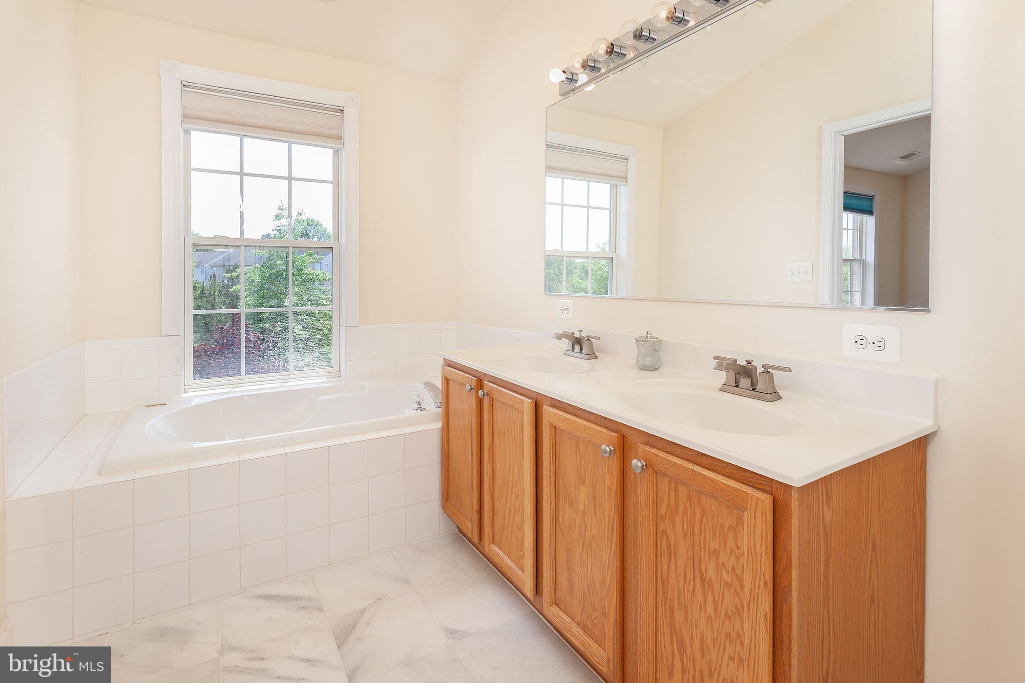 MARKHAMS GRANT - Residential Lease