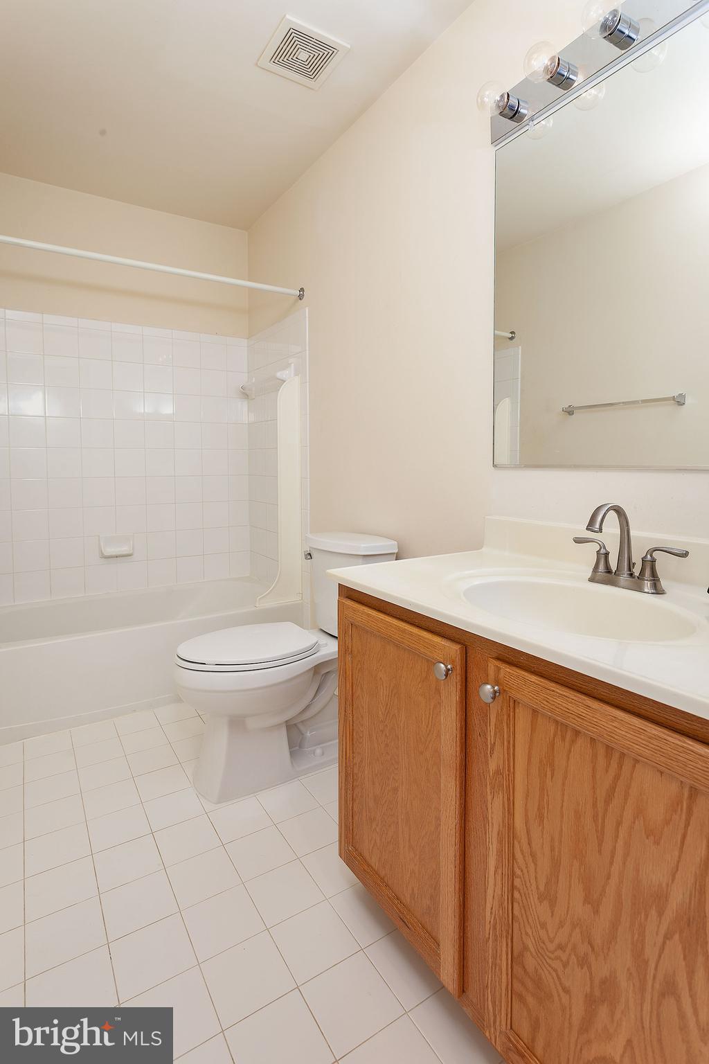 MARKHAMS GRANT - Residential Lease