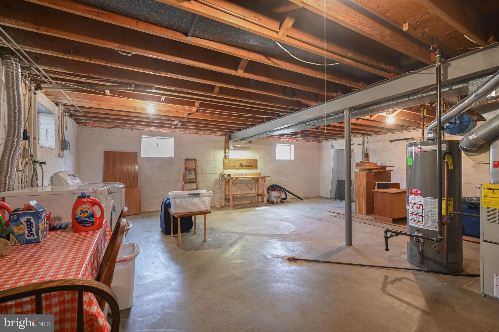 POTOMAC WOODS - Residential