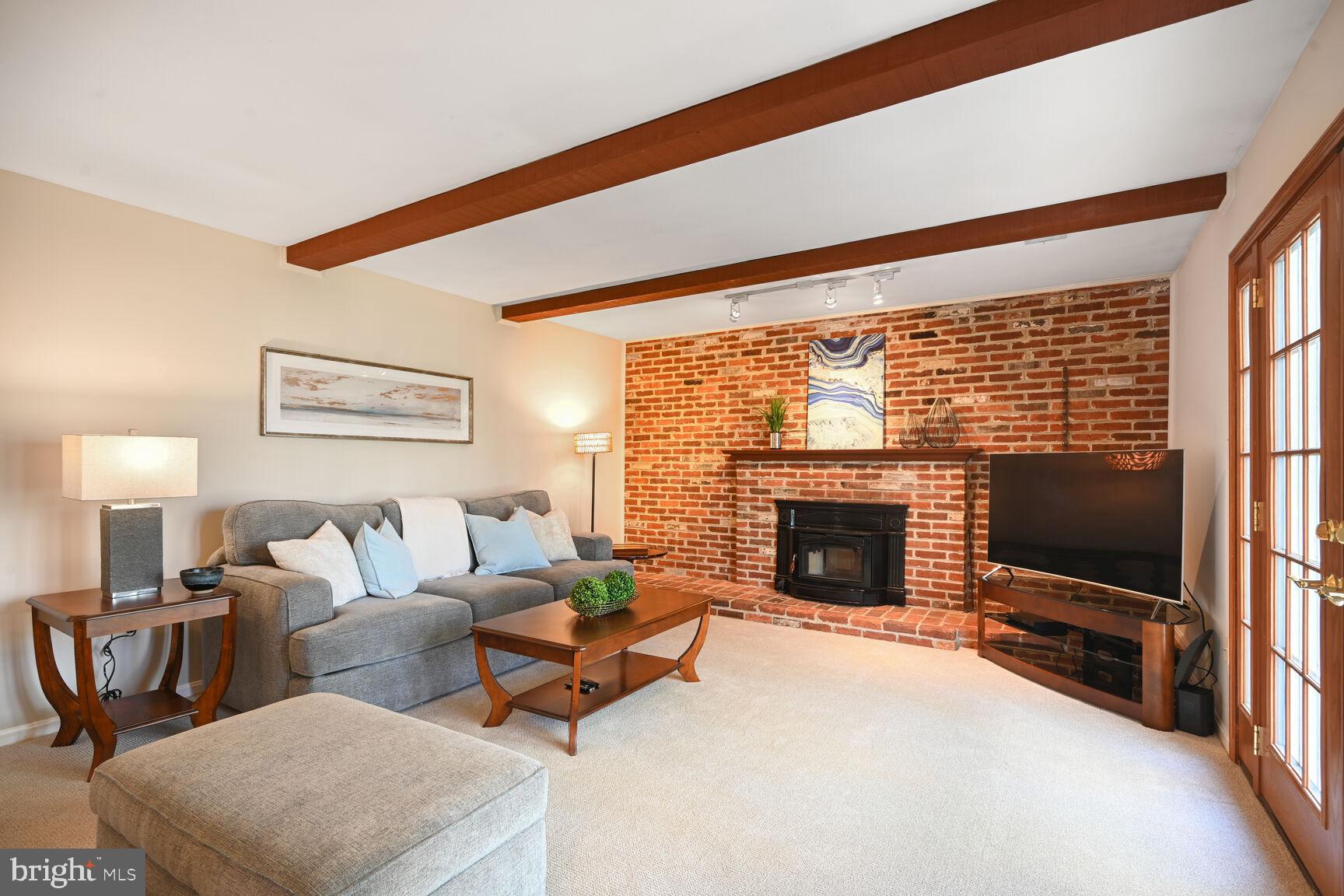 POTOMAC WOODS - Residential