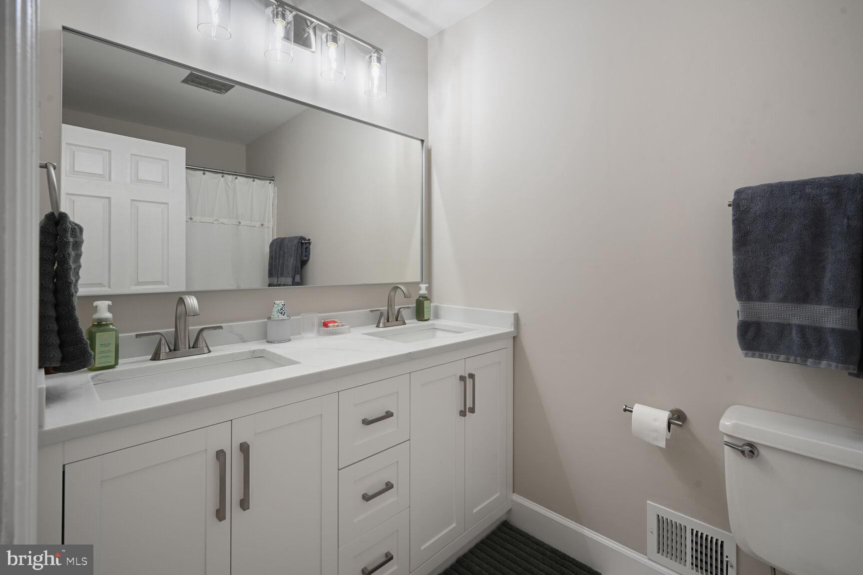 POTOMAC WOODS - Residential