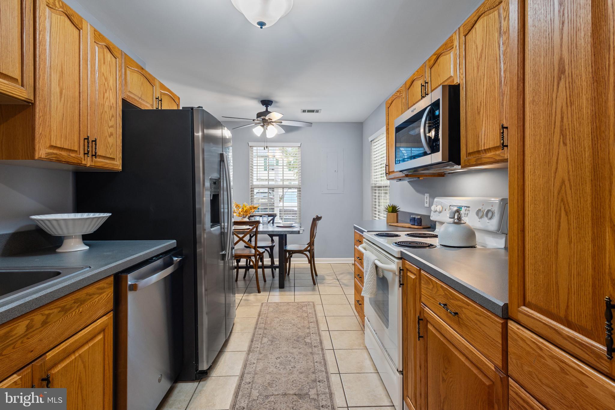 601 REALM COURT W