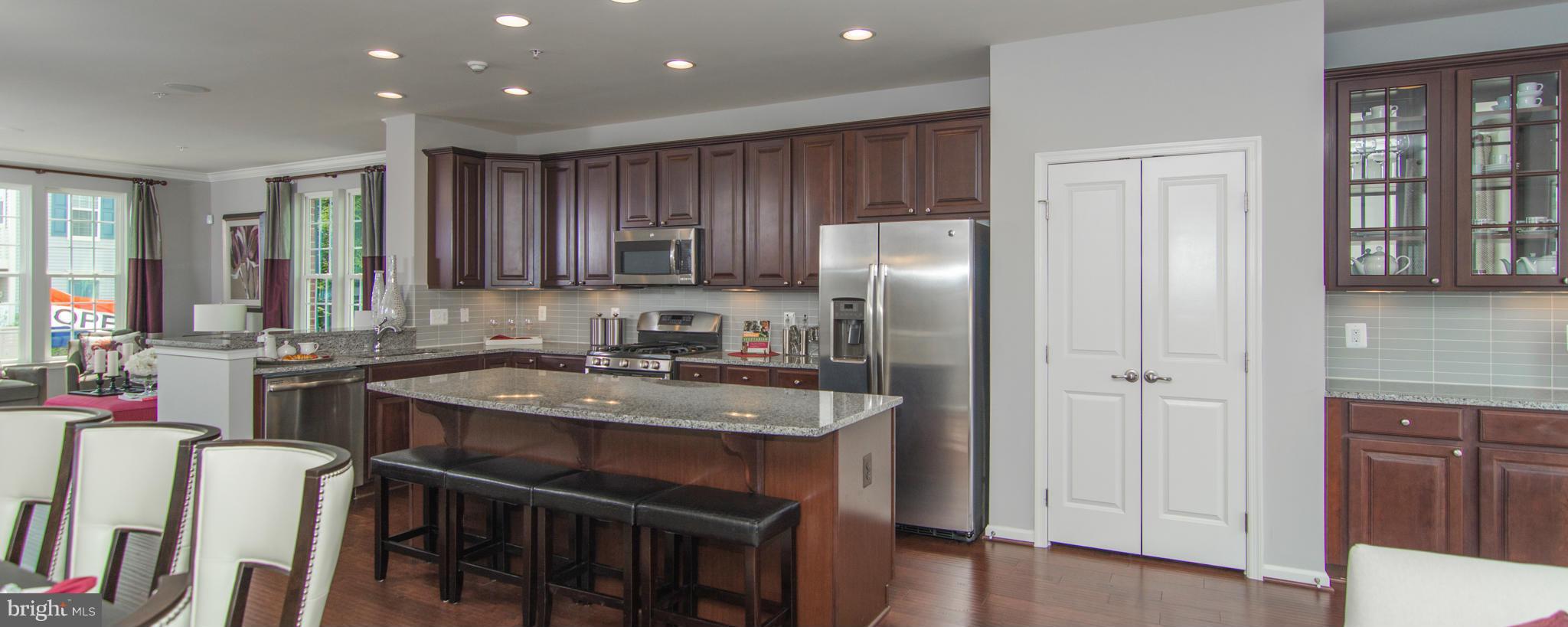 PARKSIDE - Residential