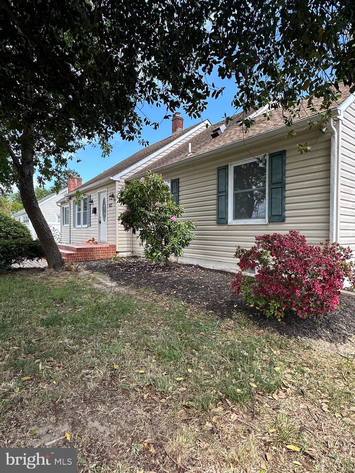 822 WHITE OAK ROAD