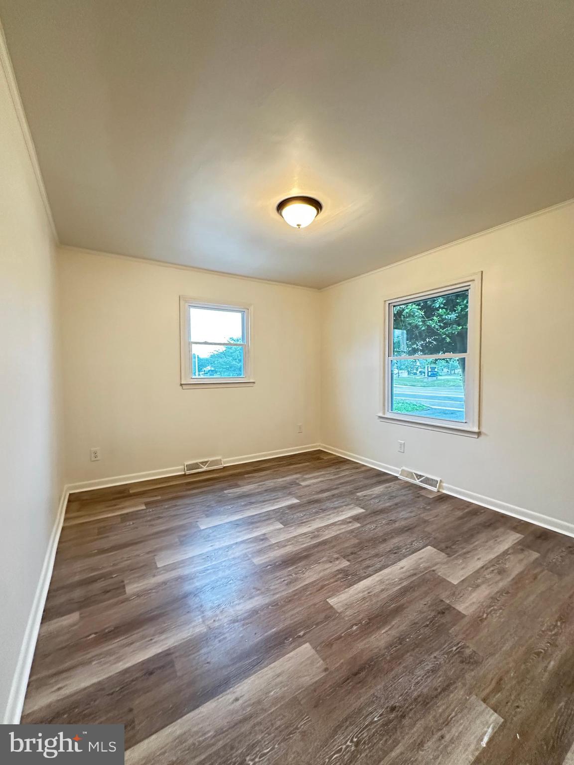 822 WHITE OAK ROAD