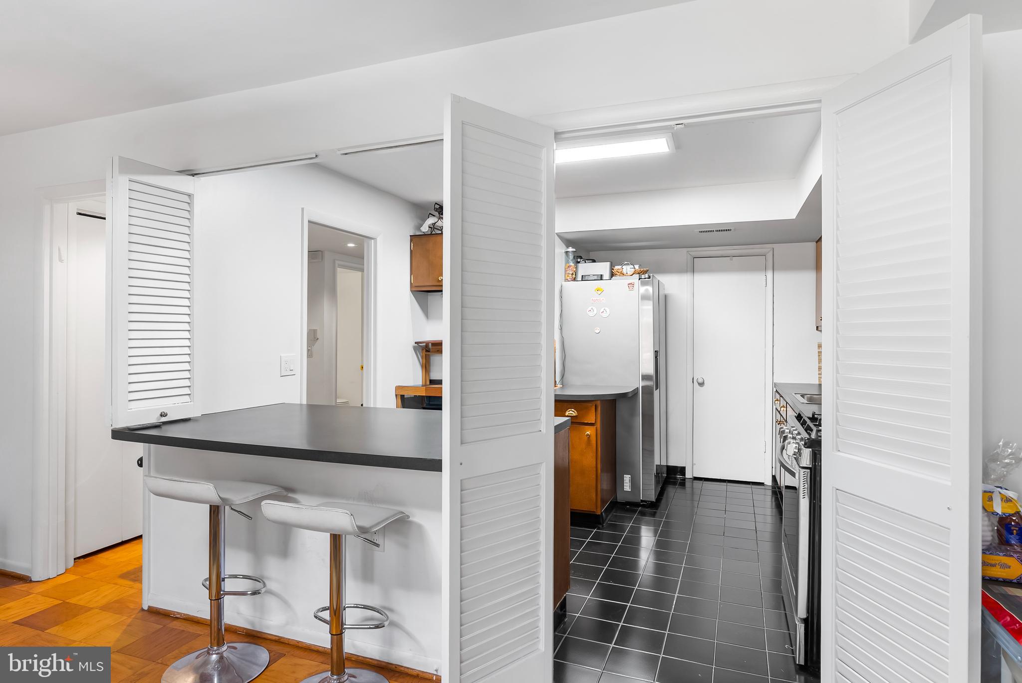 110 CROSS KEYS ROAD F