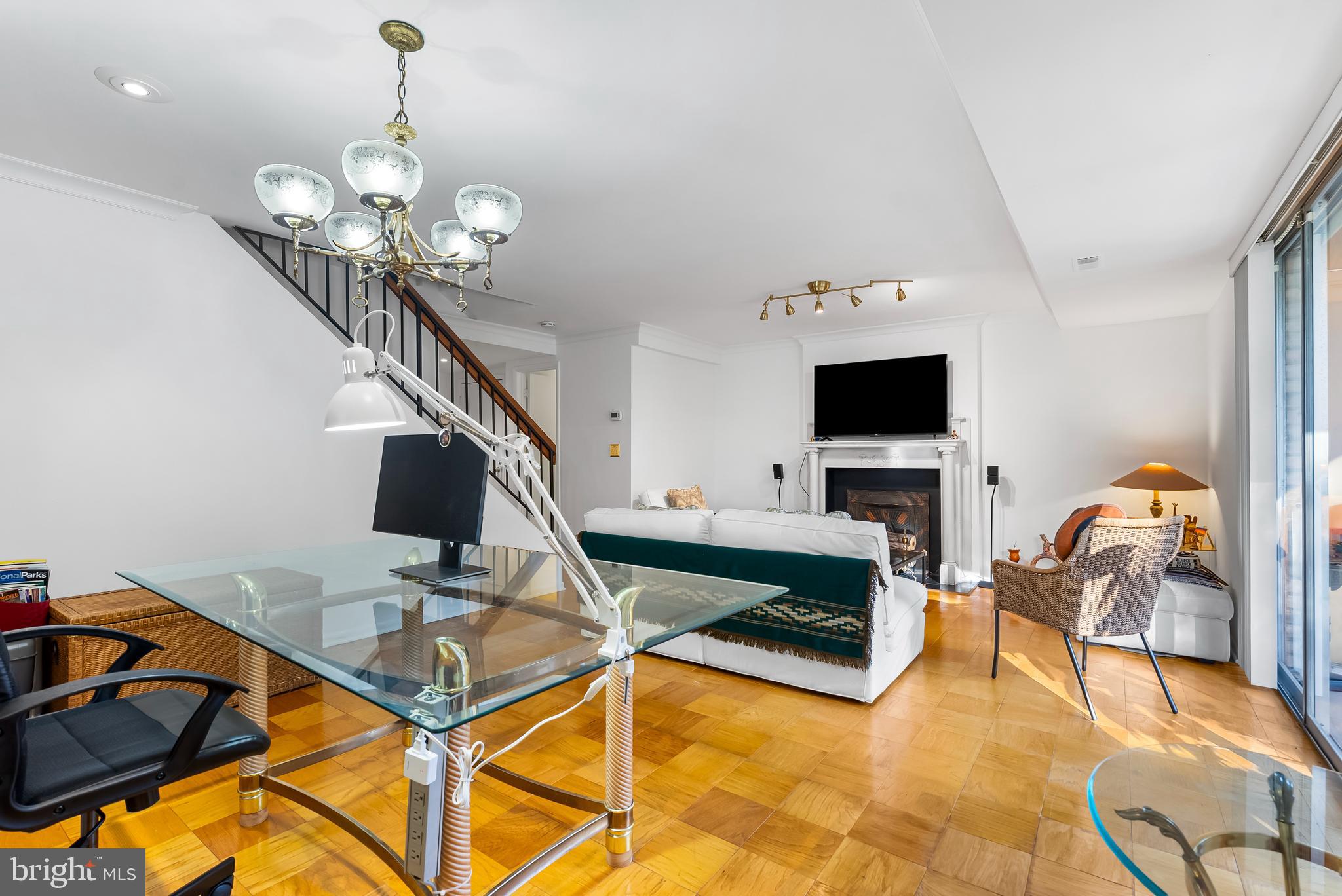 110 CROSS KEYS ROAD F