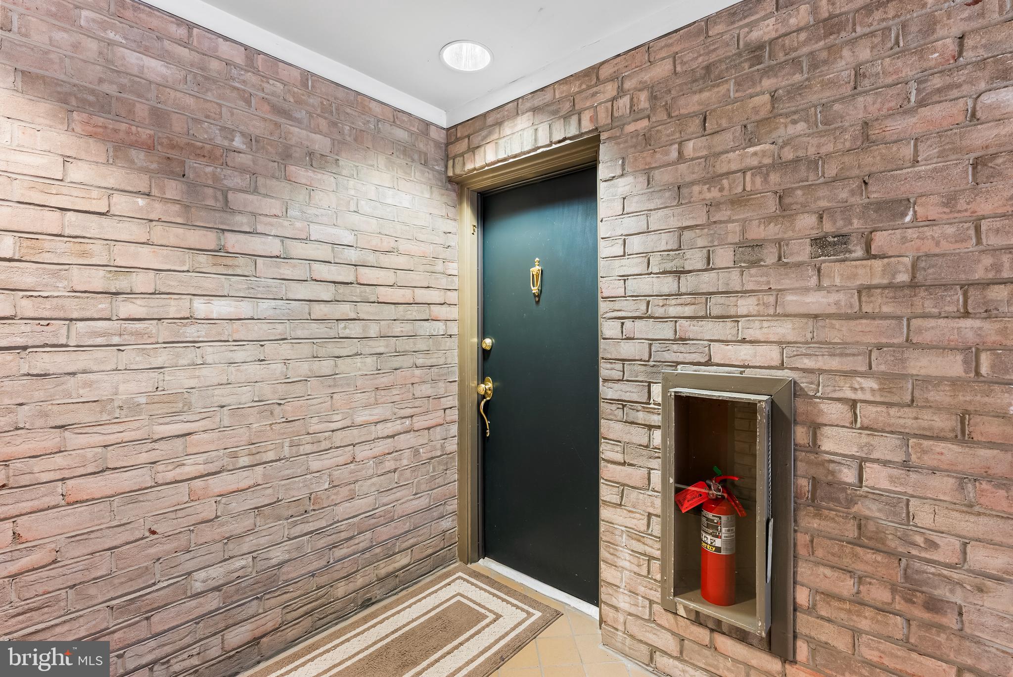 110 CROSS KEYS ROAD F