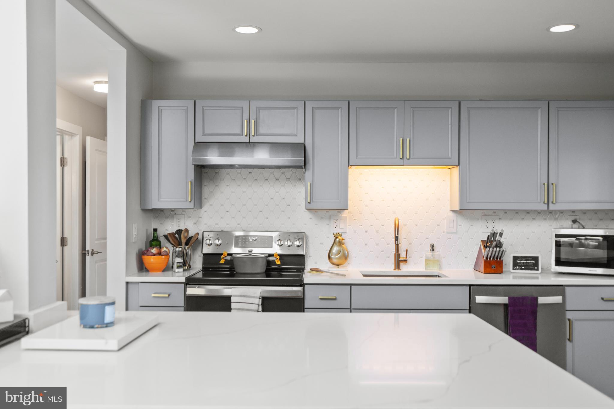 LAKE HOLIDAY ESTATES - Residential