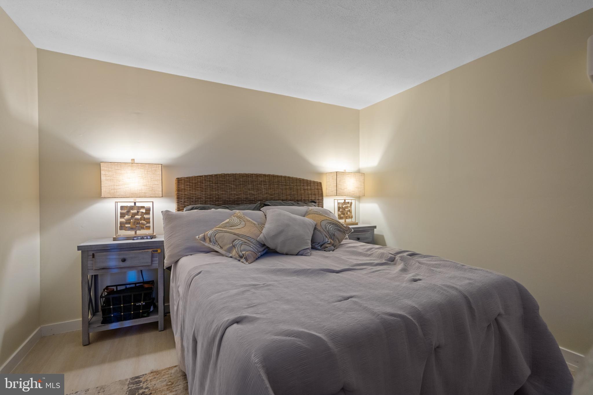 LAKE HOLIDAY ESTATES - Residential