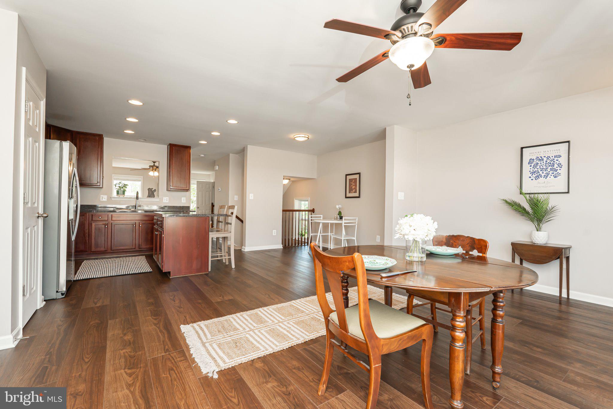 LAKELAND PLACE - Residential