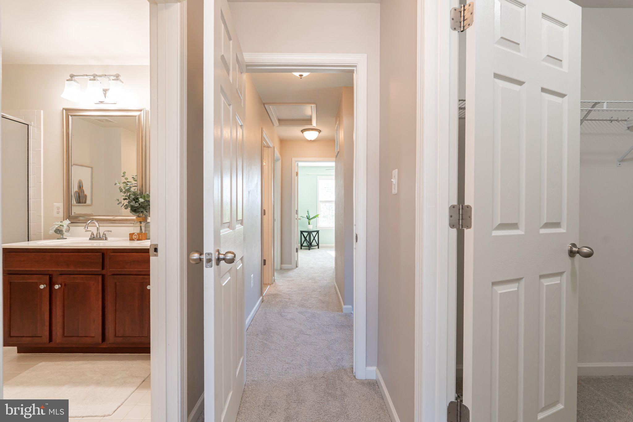 LAKELAND PLACE - Residential