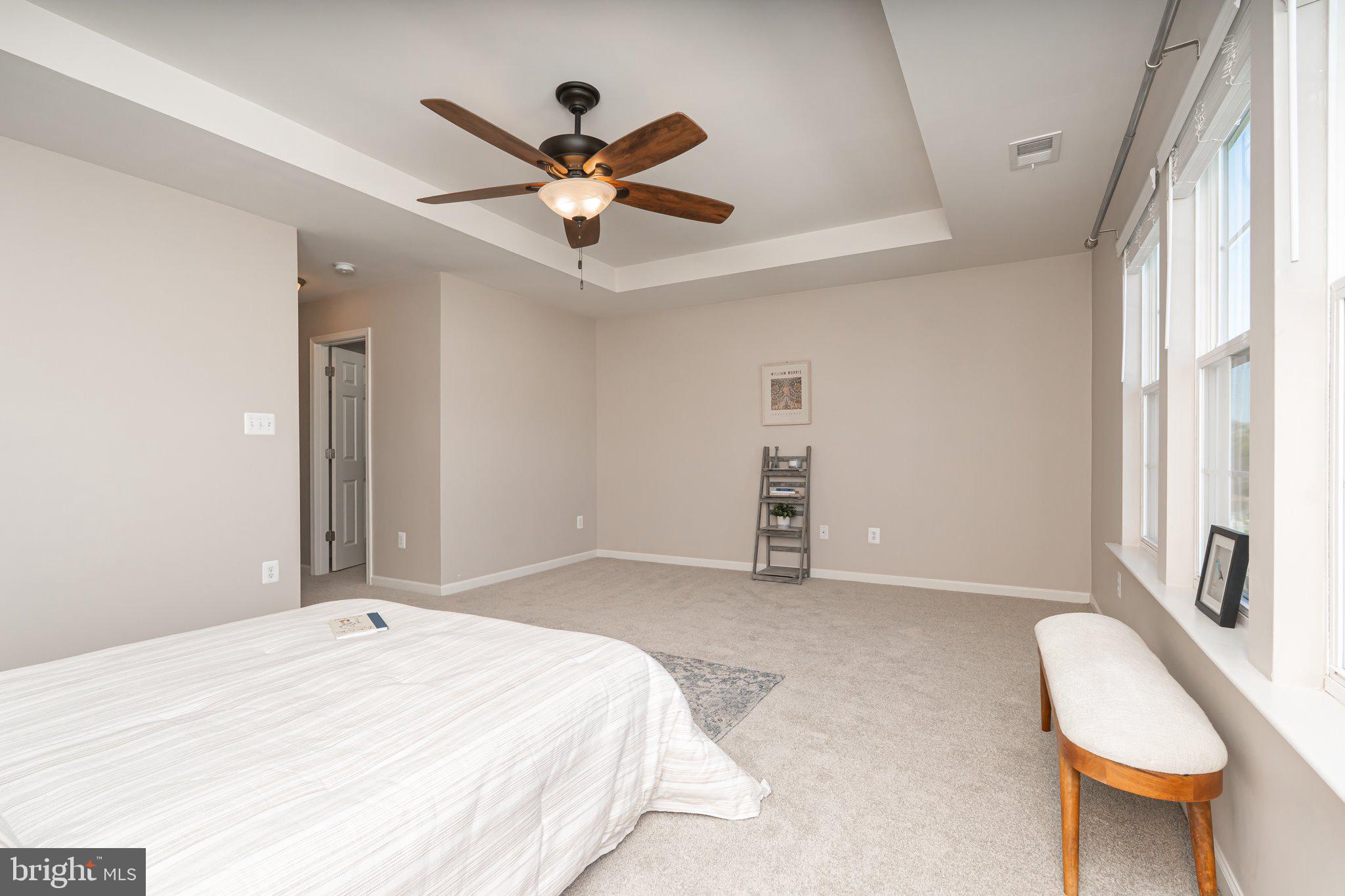 LAKELAND PLACE - Residential