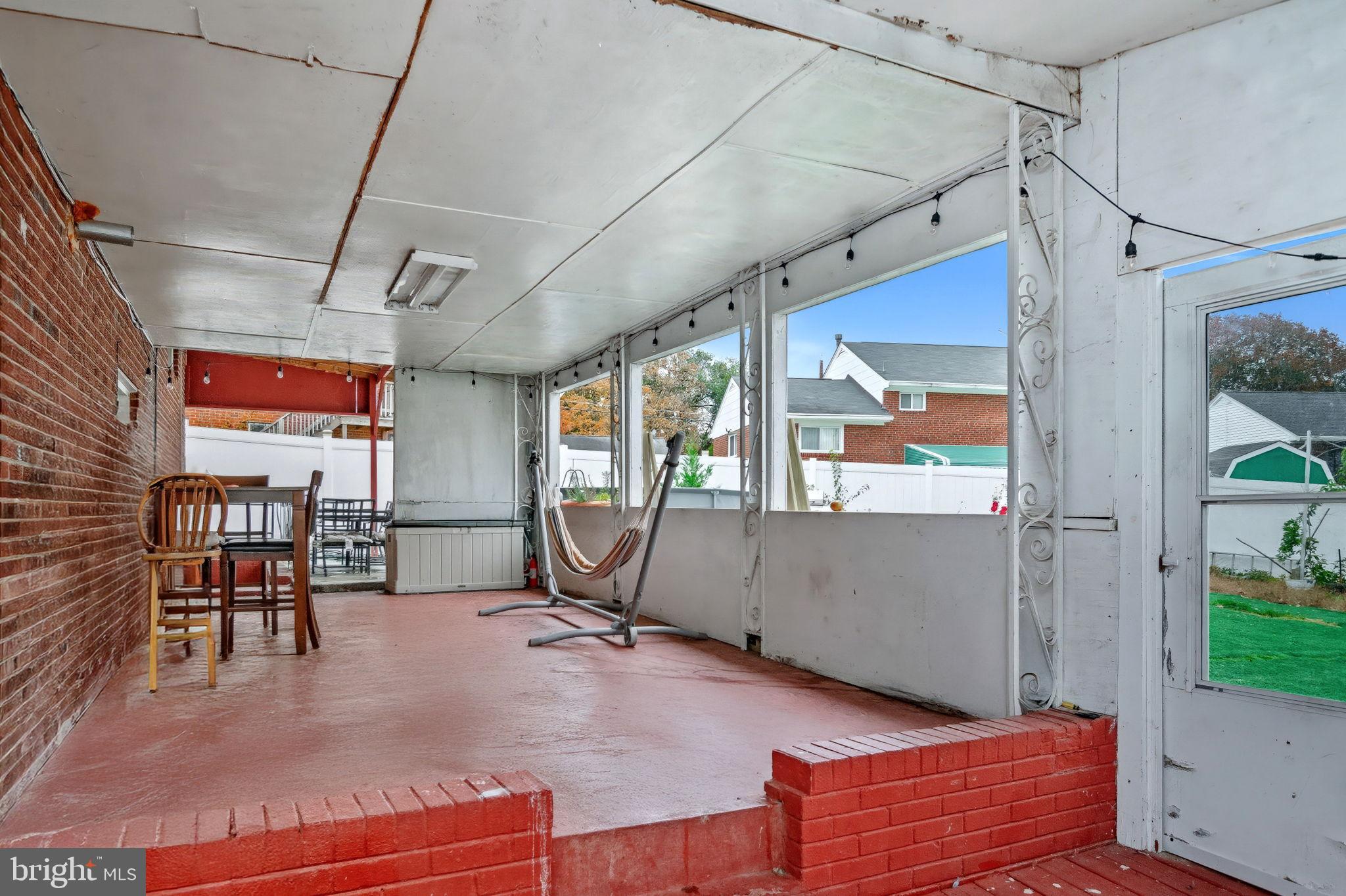 ROLLING RIDGE - Residential