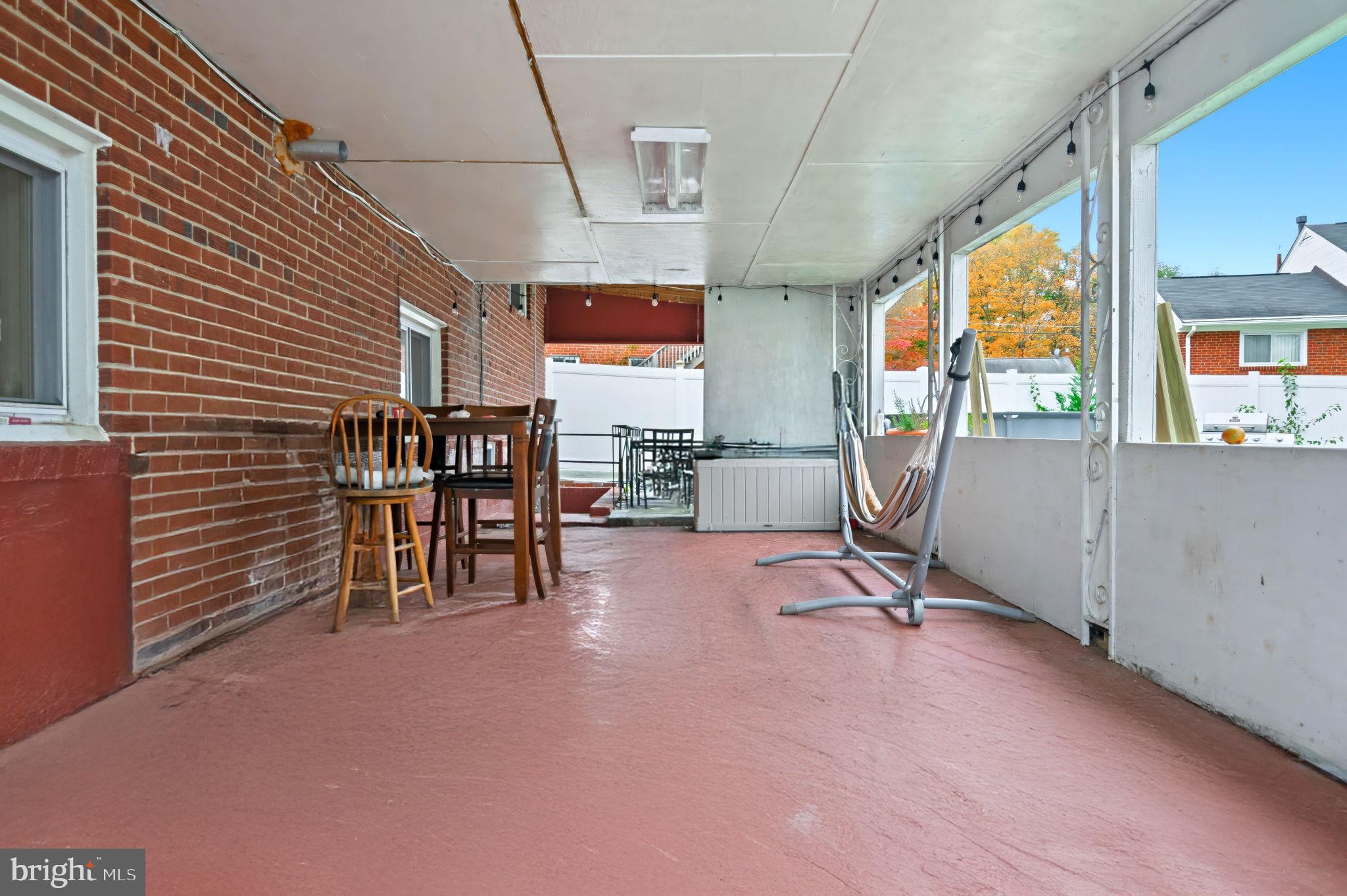 ROLLING RIDGE - Residential