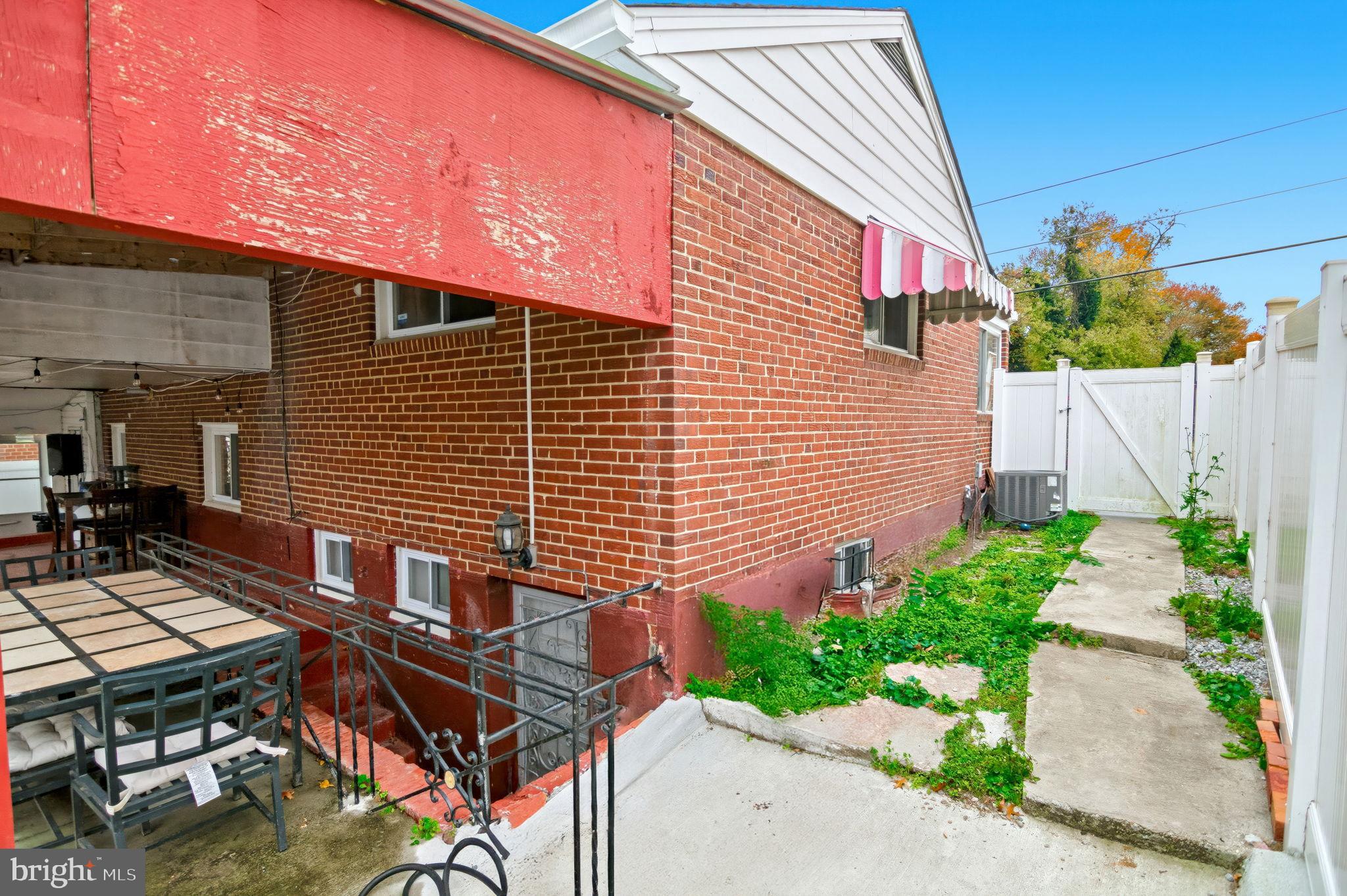 ROLLING RIDGE - Residential