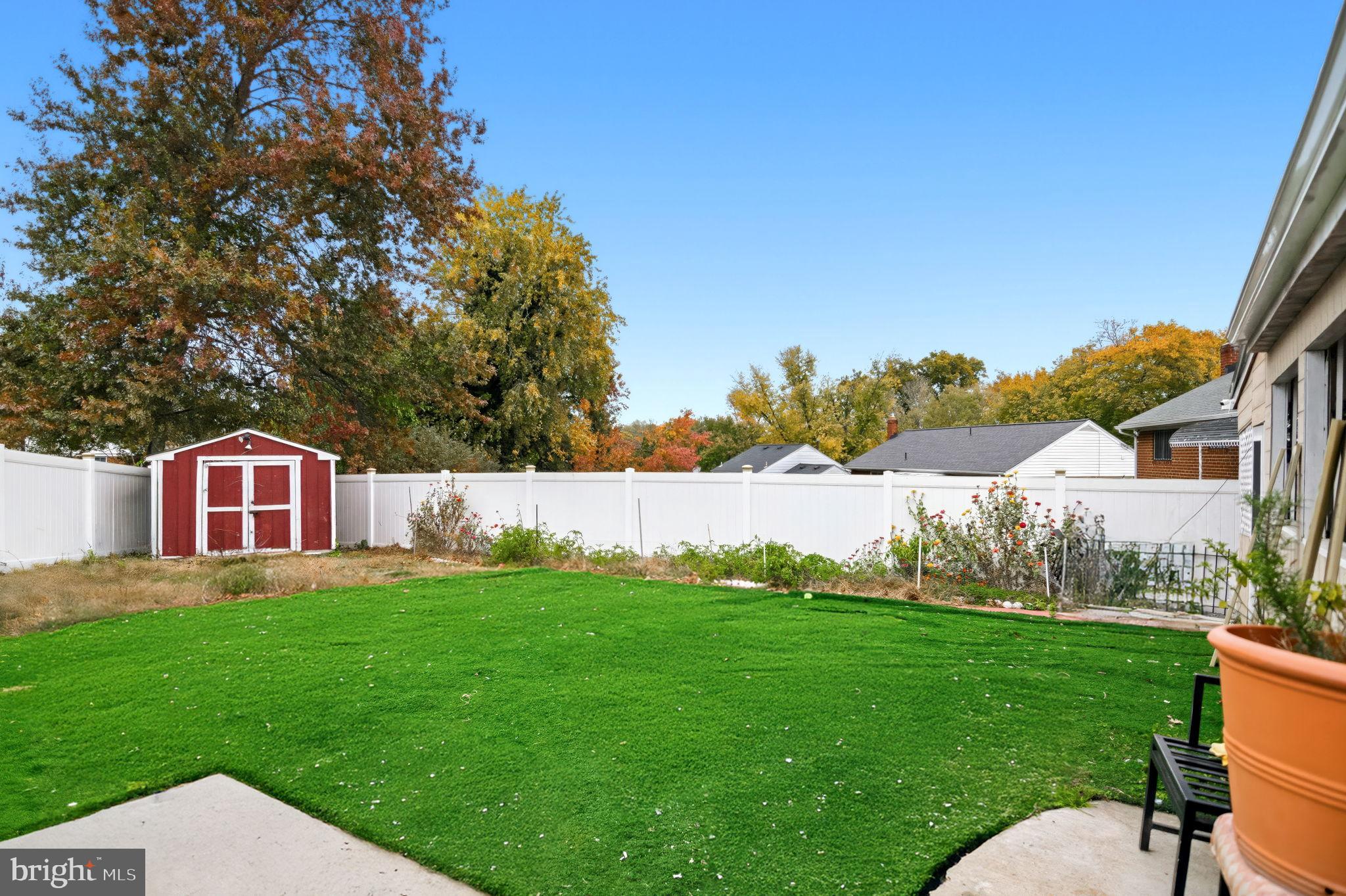 ROLLING RIDGE - Residential