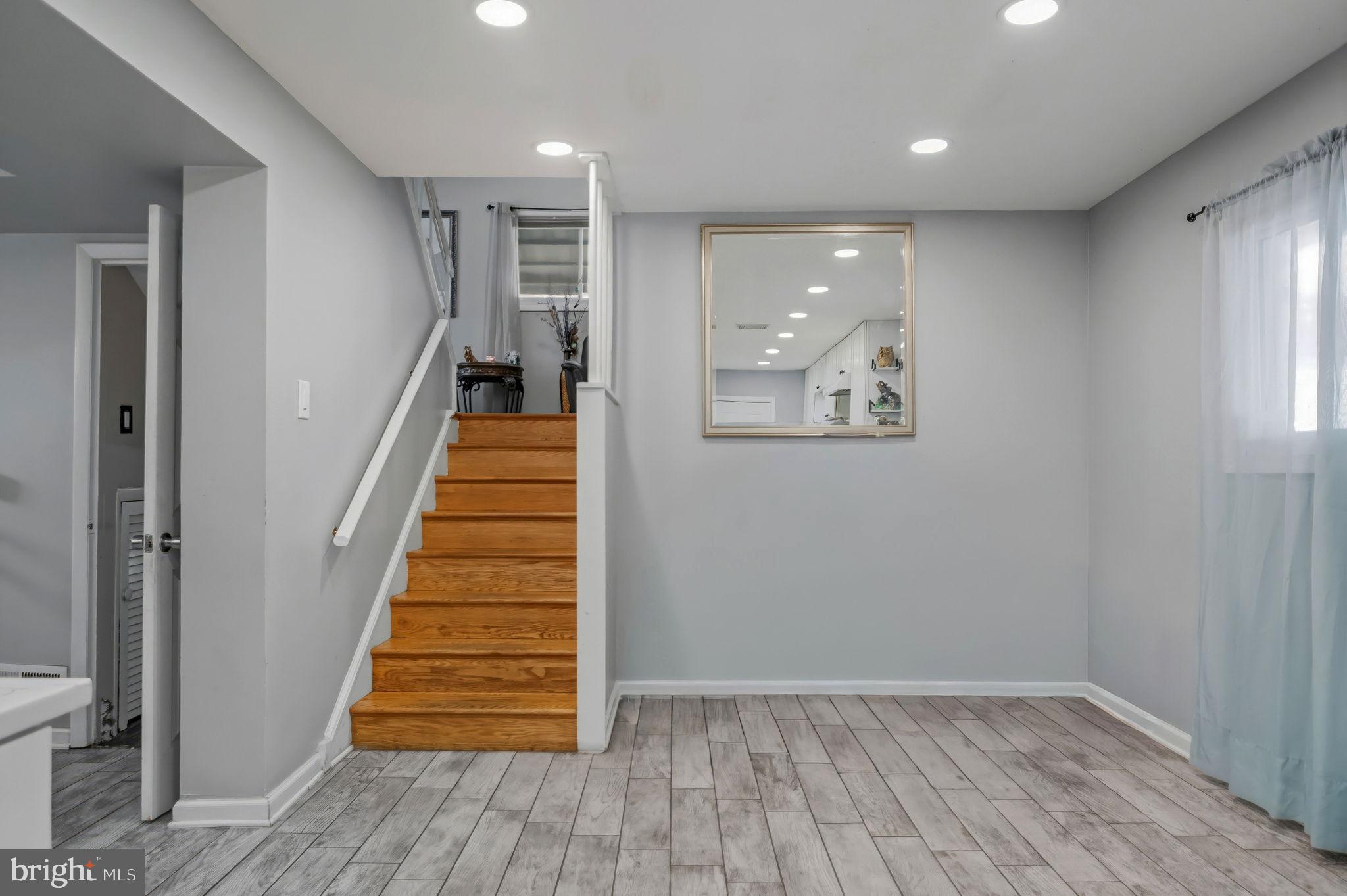 ROLLING RIDGE - Residential