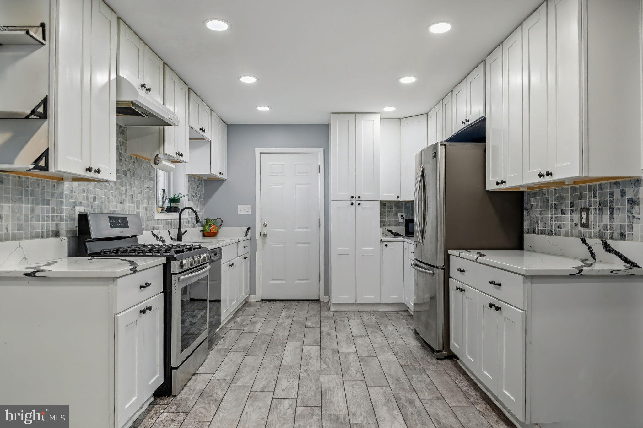 ROLLING RIDGE - Residential