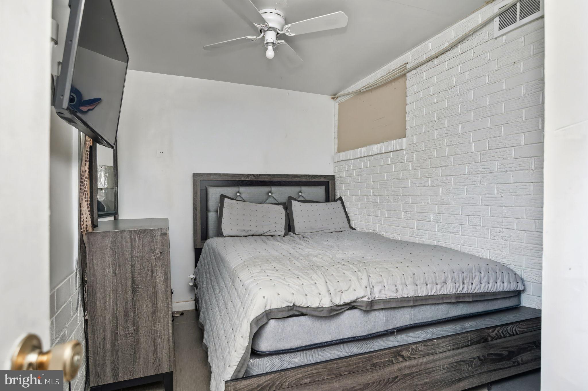 ROLLING RIDGE - Residential